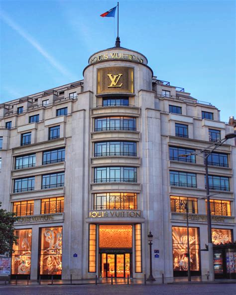 louis vuitton c'est francais|louis vuitton france.